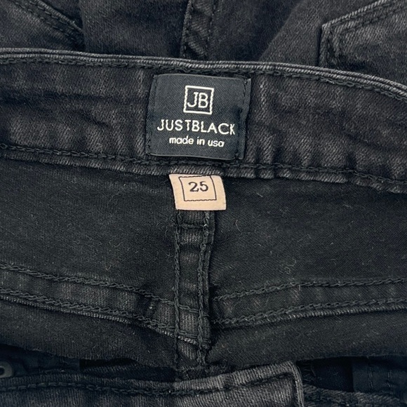 Just Black Black Skinny Rough Hem Distressed Jeans Size 25 Women’s - Picture 2 of 5